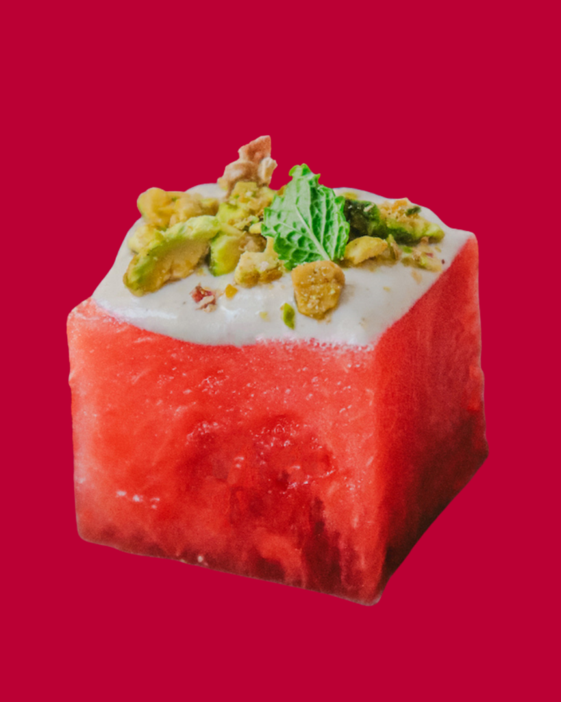 Bocaditos de Sandía Kisy con Queso Crema Vegano y Pistachos