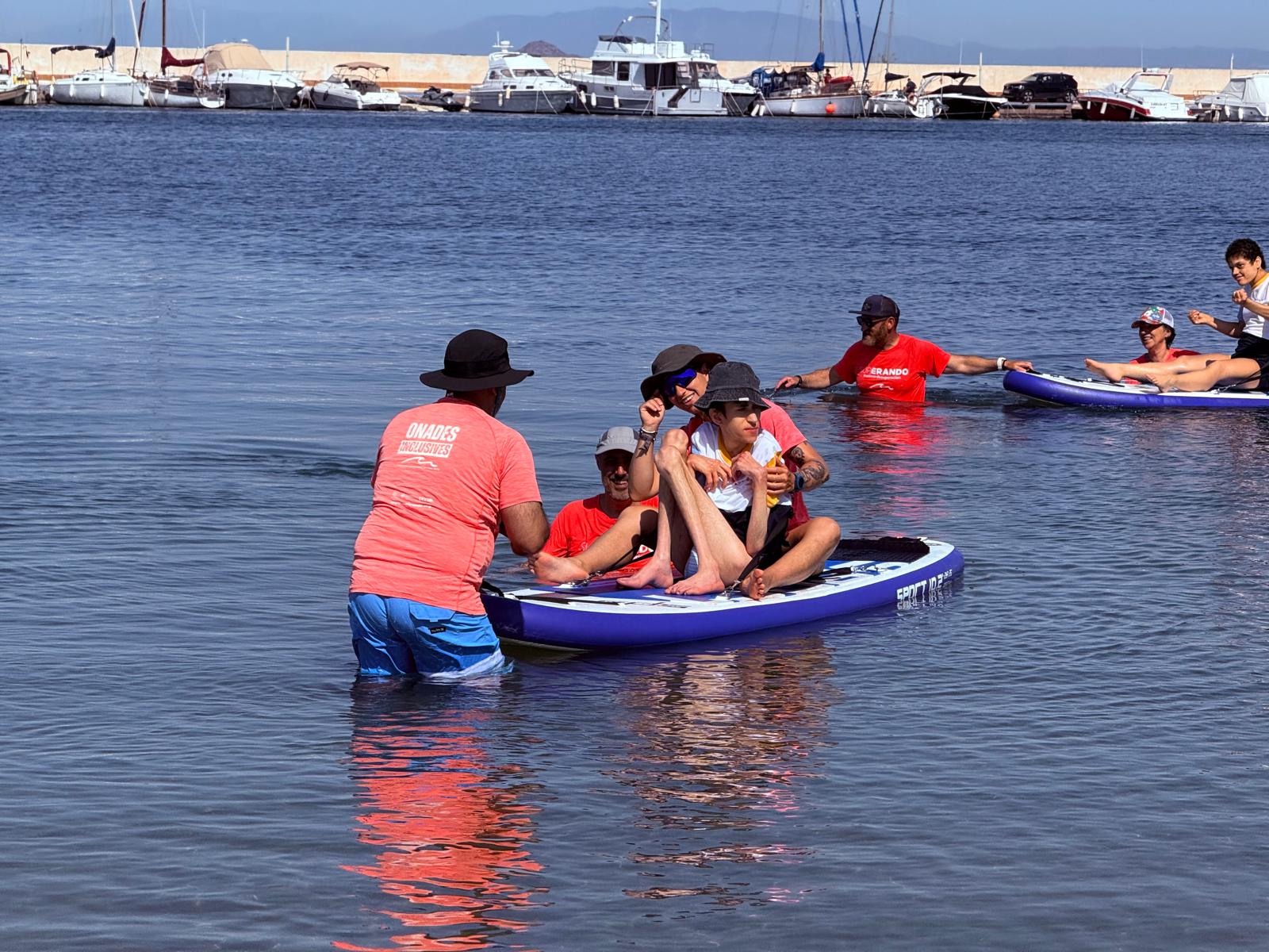 JIMBEE COLABORA EN LA I FIESTA DEPORTIVA INCLUSIVA “AGUA Y ARENA” EN LA MANGA