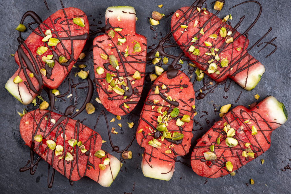 Bocados de Sandía con Chocolate Crujiente