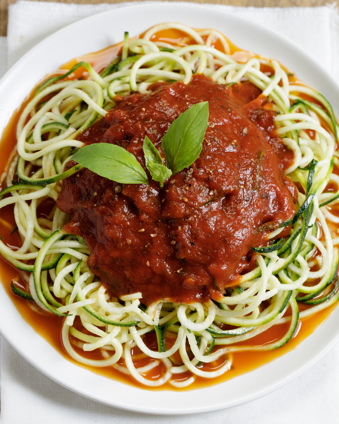 Spaghetti de Calabacín con Salsa Bolognesa Casera