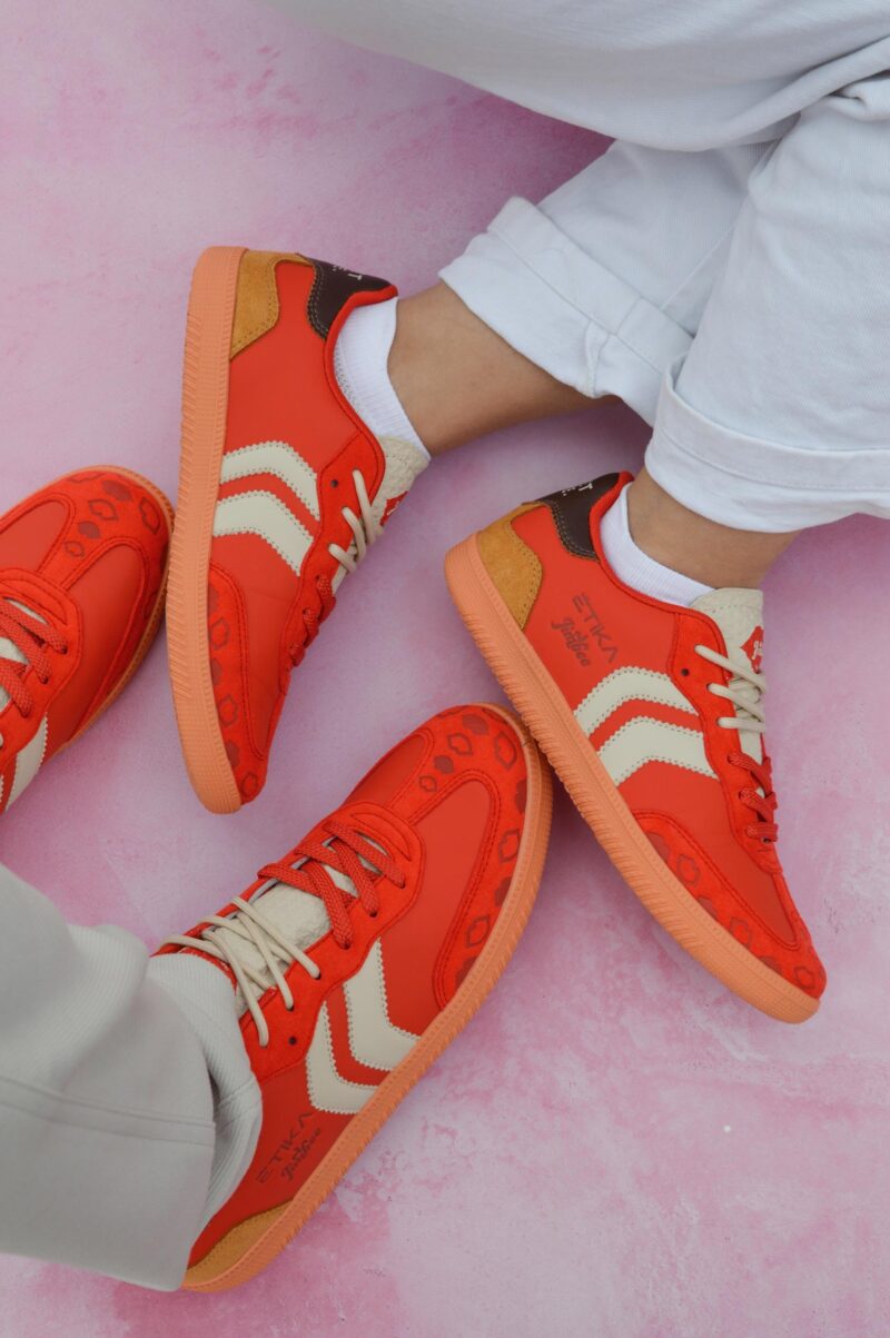 DEPORTIVA CASUAL CITY / MUJER